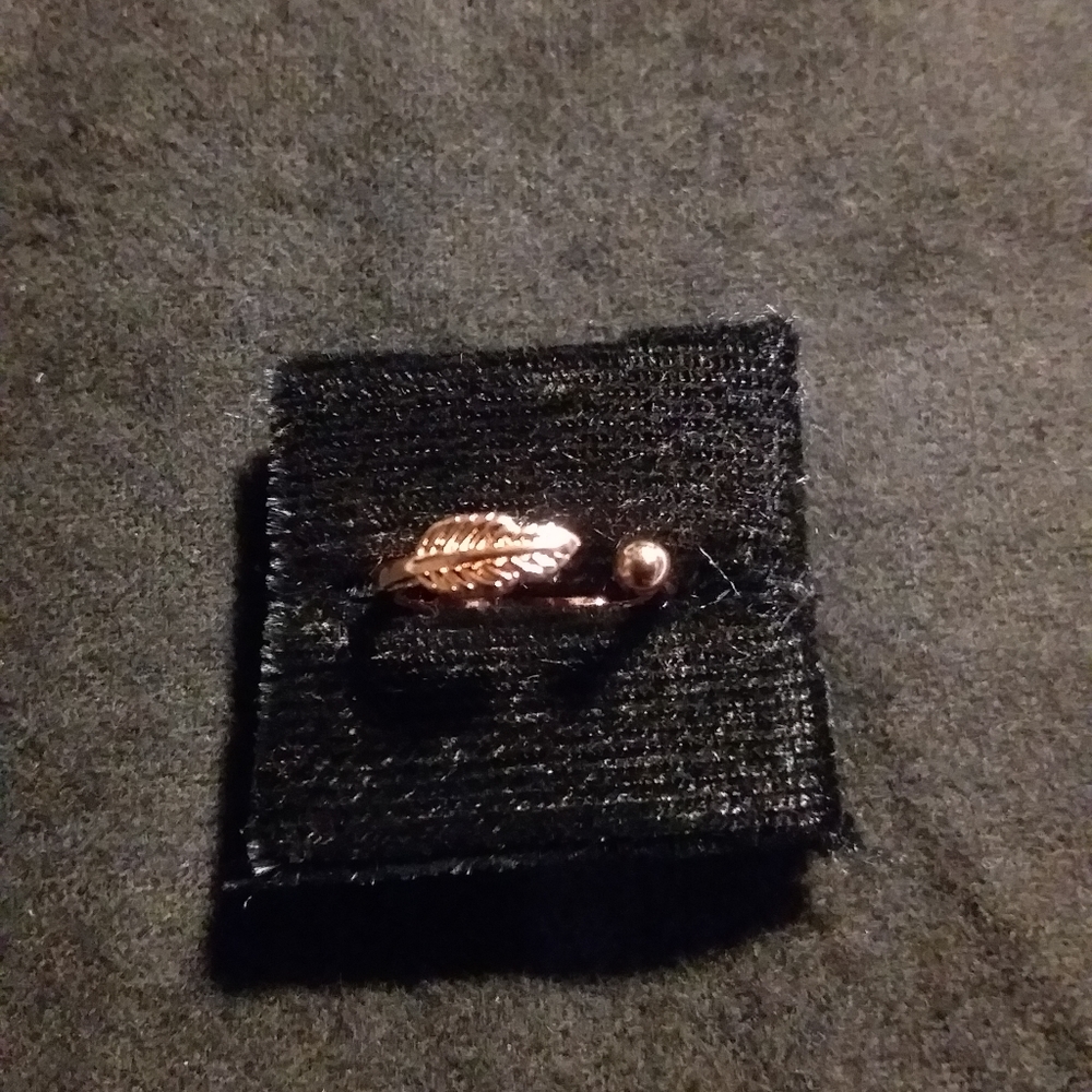 Rose Gold Leaf Toe Ring